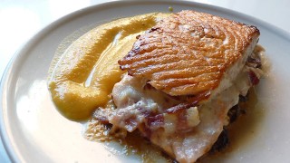 Llibret  de salmó amb bacon i gorgonzola